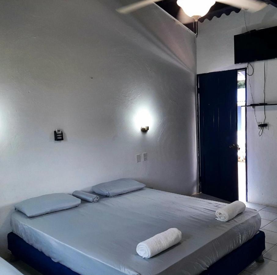 Paradise Island Beach Hotel Isla Grande Chambre photo